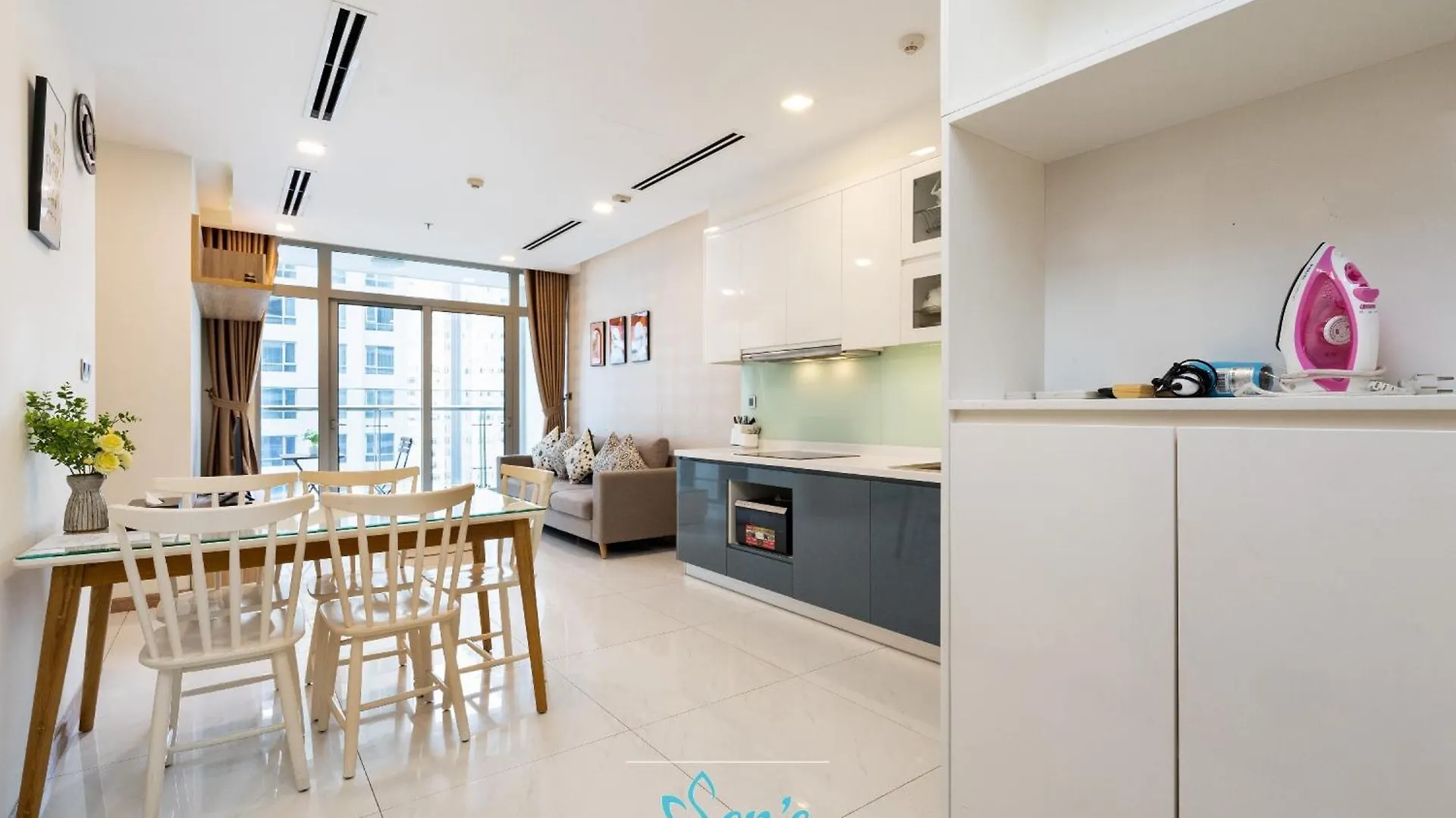 Luxuria Central Residences ホーチミン市 アパート