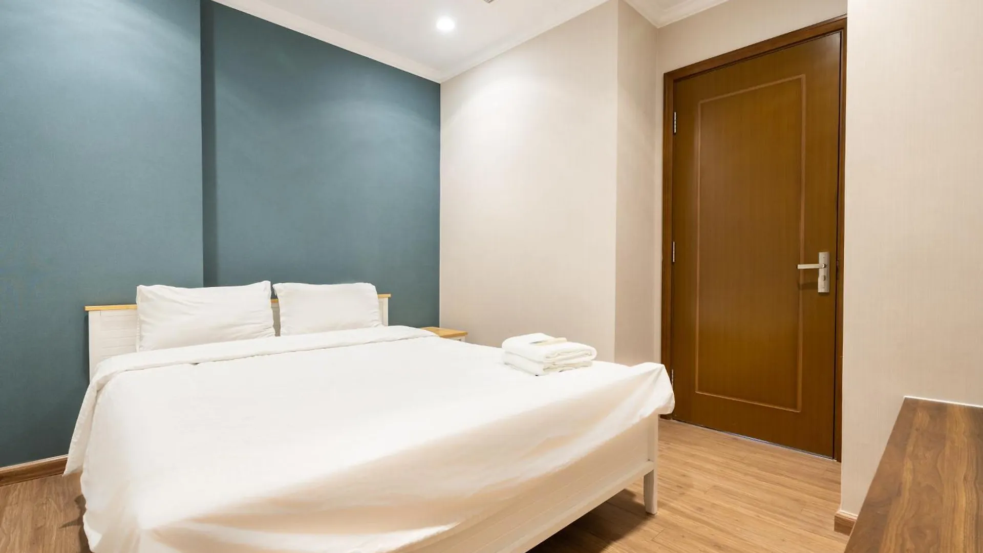 アパート Luxuria Central Residences ホーチミン市