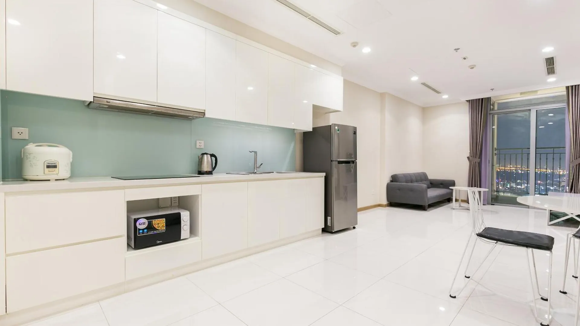 アパート Luxuria Central Residences ホーチミン市 ベトナム