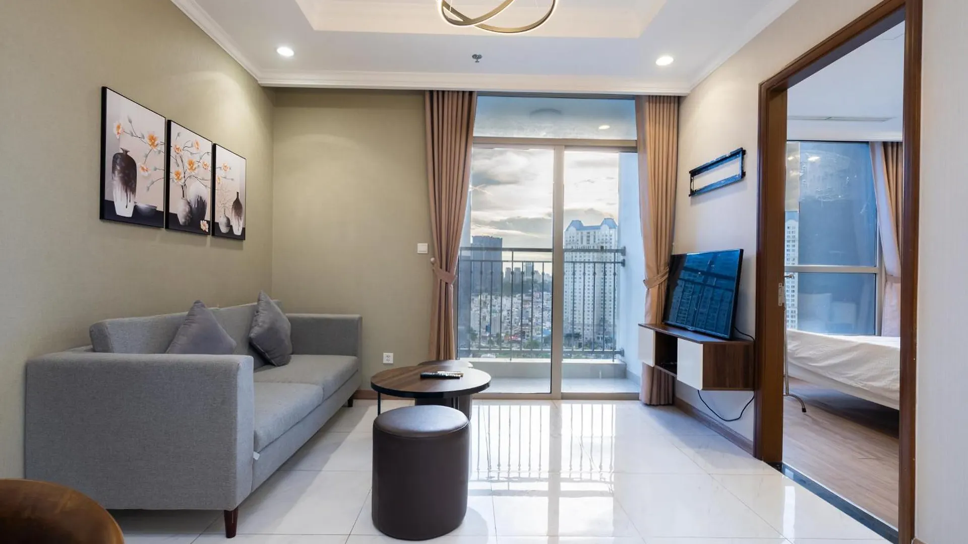 Luxuria Central Residences ホーチミン市 アパート