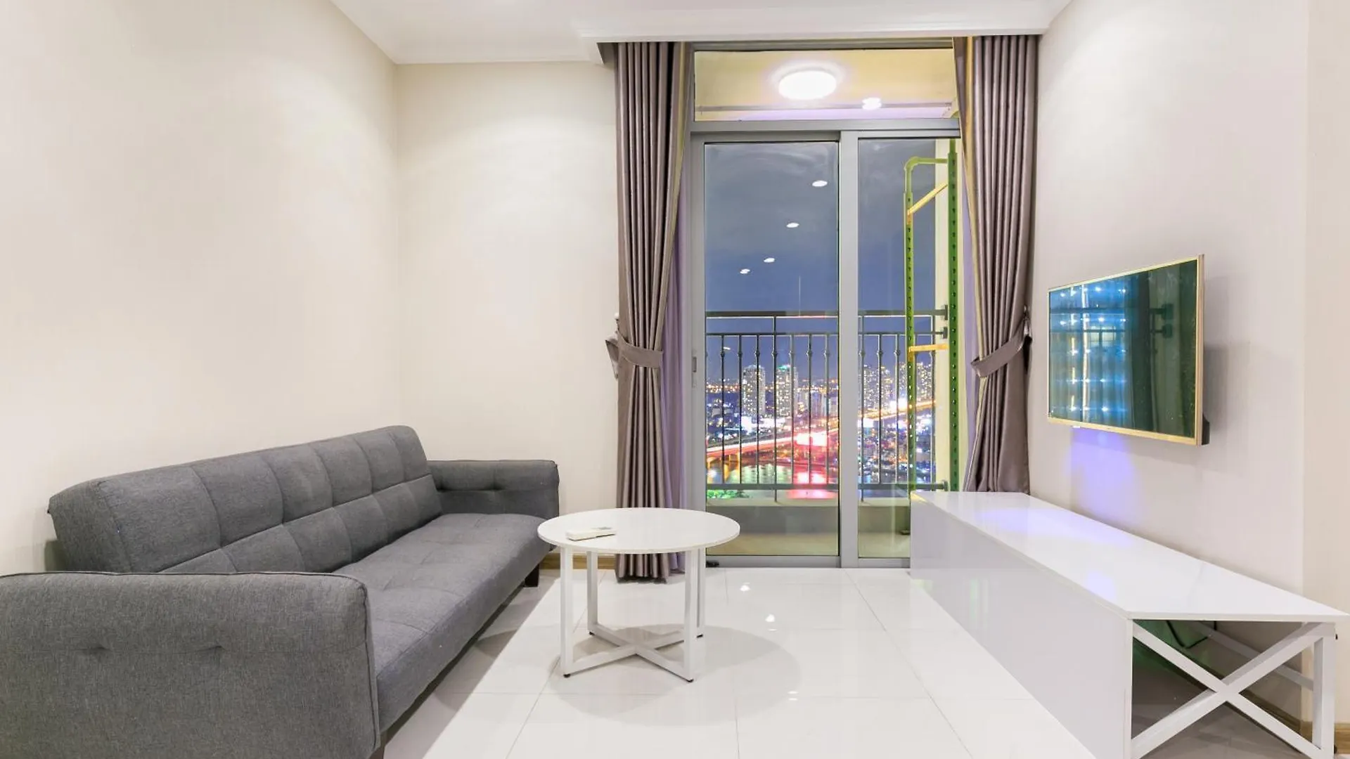 Daire Luxuria Central Residences Ho Şi Min